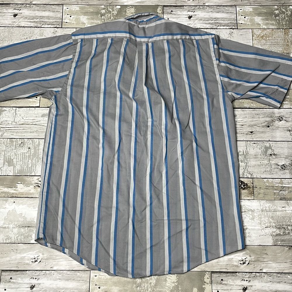 Vintage Levi’s Striped Button Down Medium - image 7